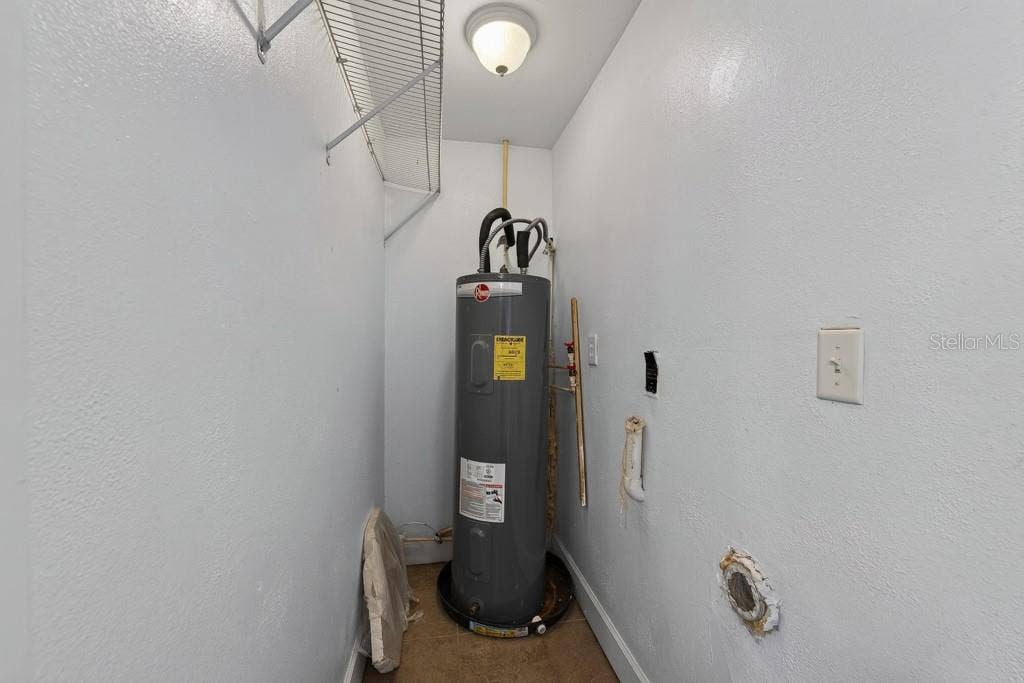 725 STRAIN BOULEVARD, Lakeland, FL 33815 725 STRAIN BOULEVARD, Lakeland, FL 33815