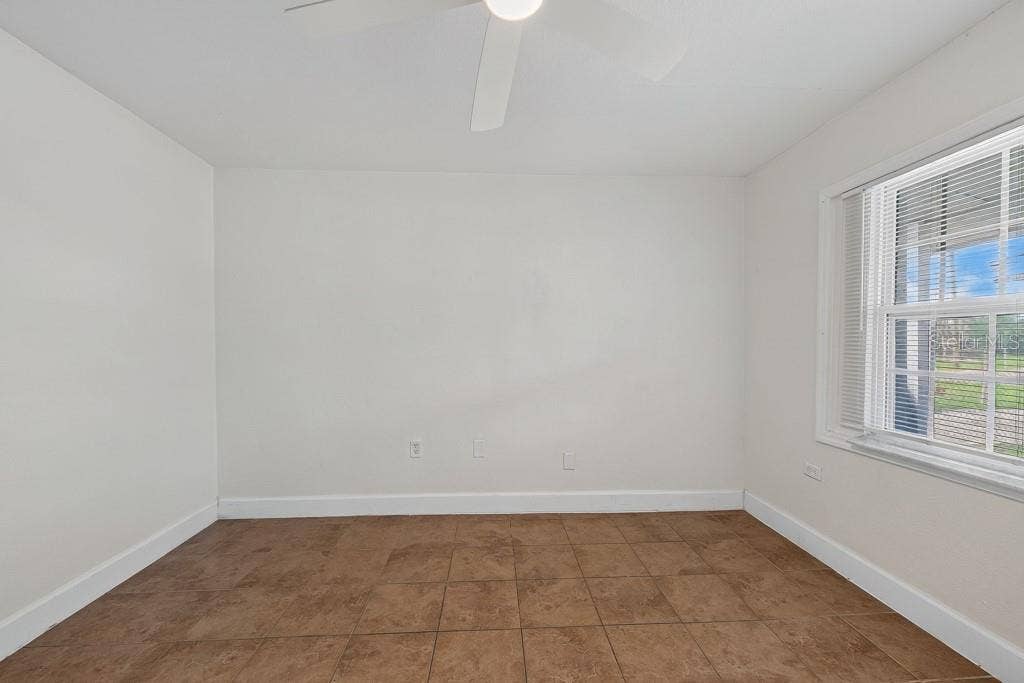 725 STRAIN BOULEVARD, Lakeland, FL 33815 725 STRAIN BOULEVARD, Lakeland, FL 33815