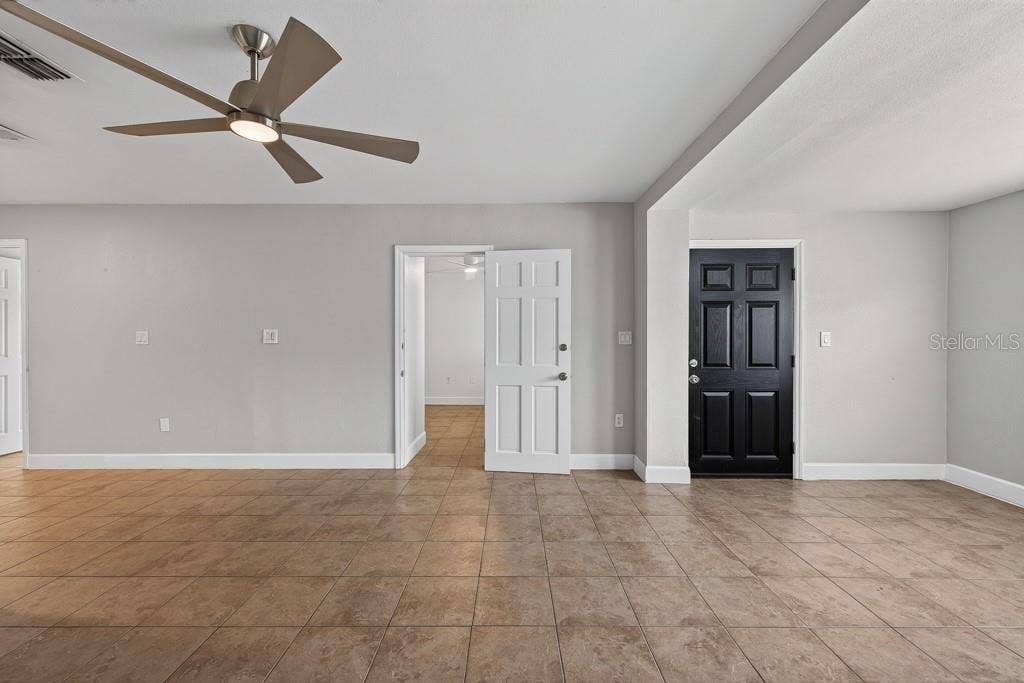 725 STRAIN BOULEVARD, Lakeland, FL 33815 725 STRAIN BOULEVARD, Lakeland, FL 33815