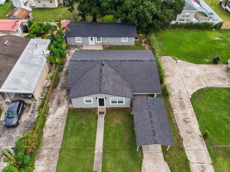 725 STRAIN BOULEVARD, Lakeland, FL 33815 725 STRAIN BOULEVARD, Lakeland, FL 33815