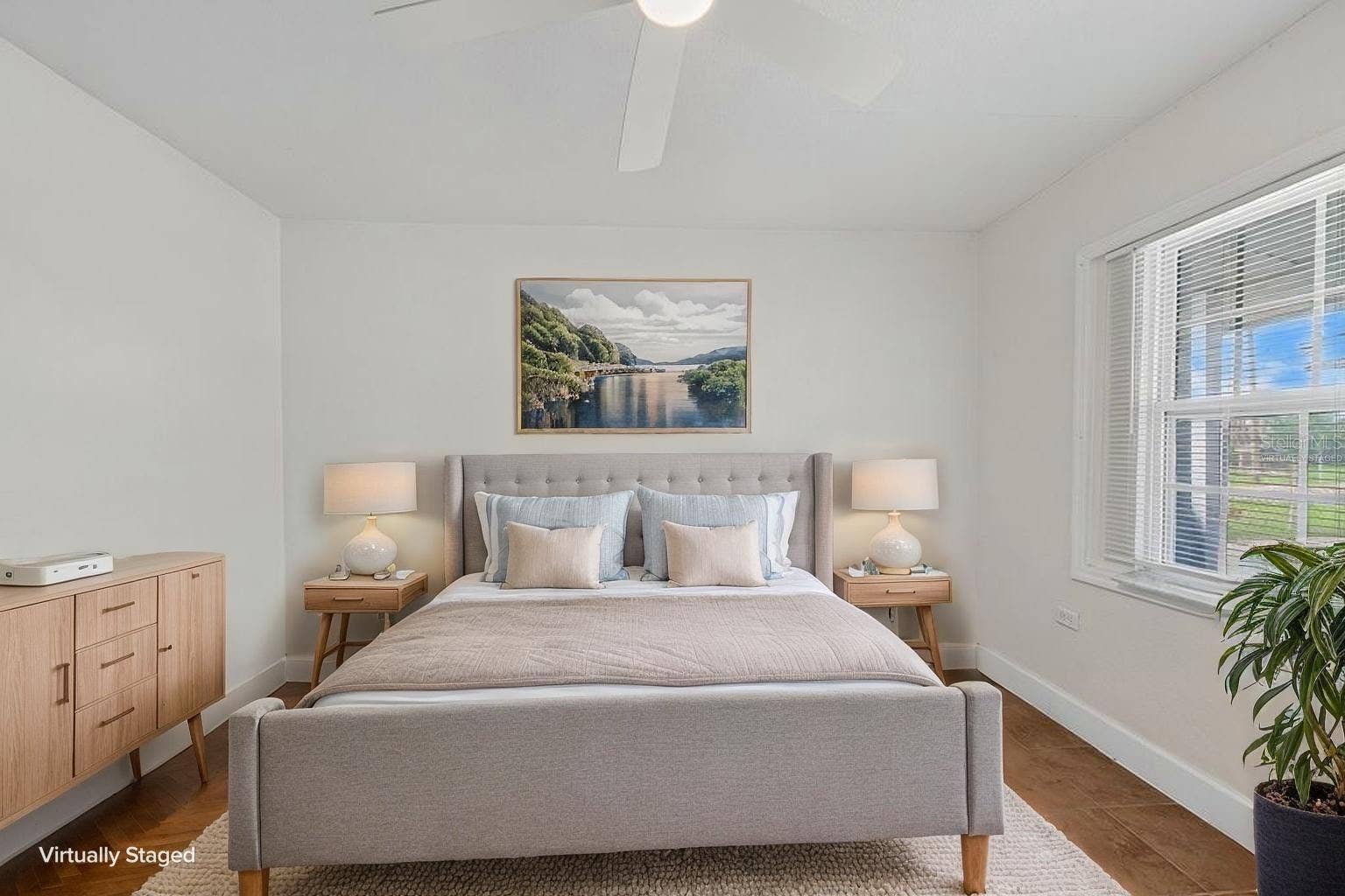 725 STRAIN BOULEVARD, Lakeland, FL 33815 ***VIRTUALLY STAGED***