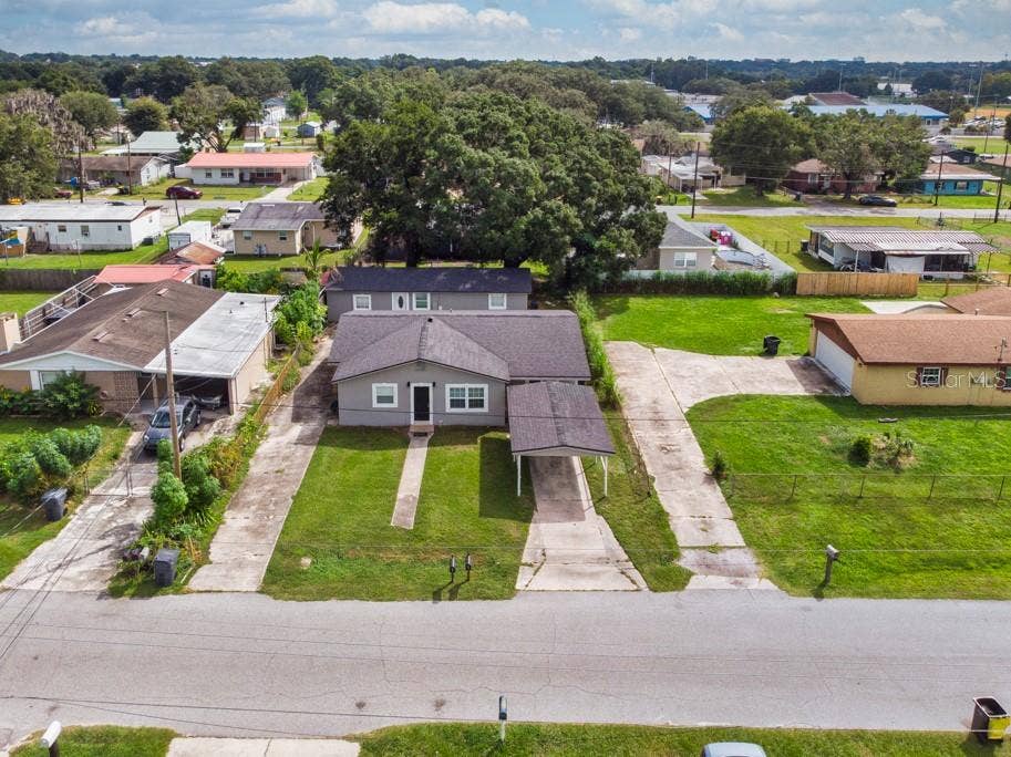 725 STRAIN BOULEVARD, Lakeland, FL 33815 725 STRAIN BOULEVARD, Lakeland, FL 33815