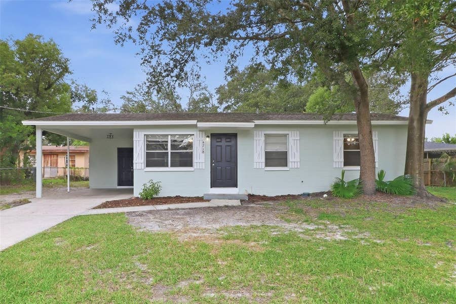 Property photo for 4218 EMPIRE PLACE, Tampa, FL