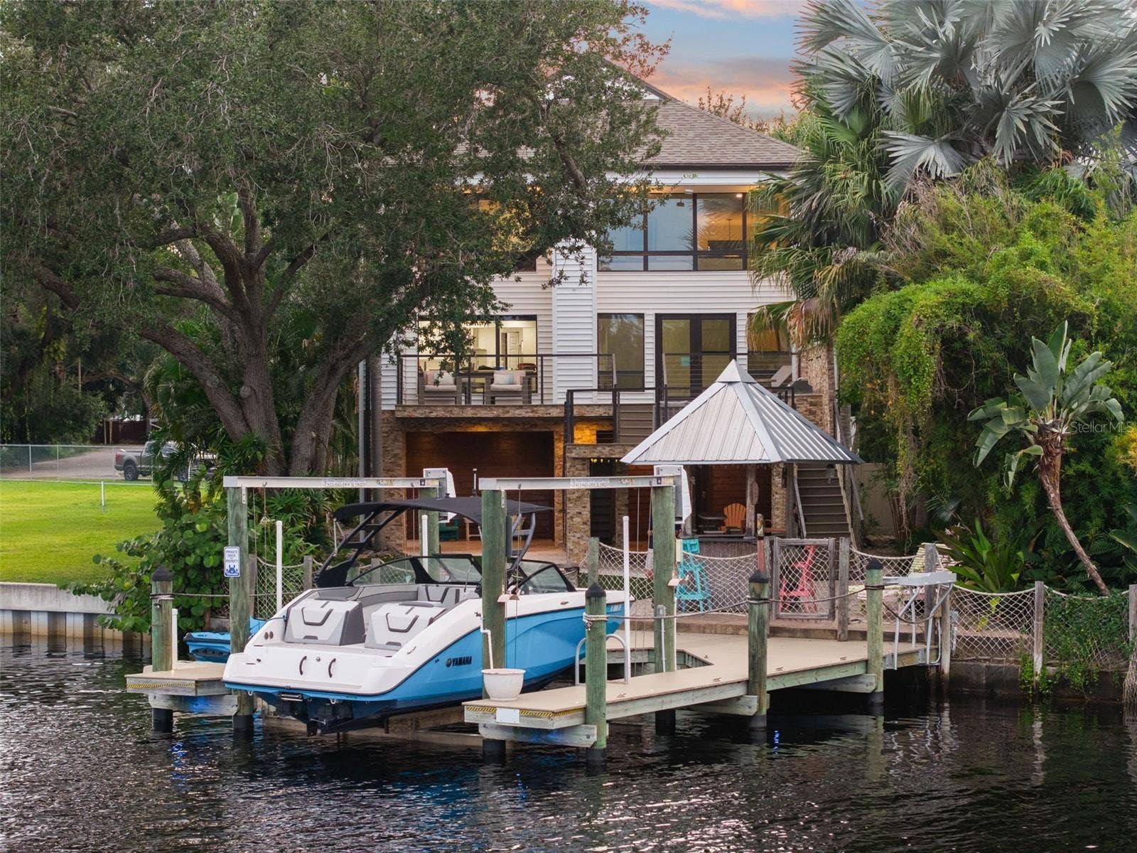 4035 N RIVER VIEW AVENUE, Tampa, FL 33607 4035 N RIVER VIEW AVENUE, Tampa, FL 33607