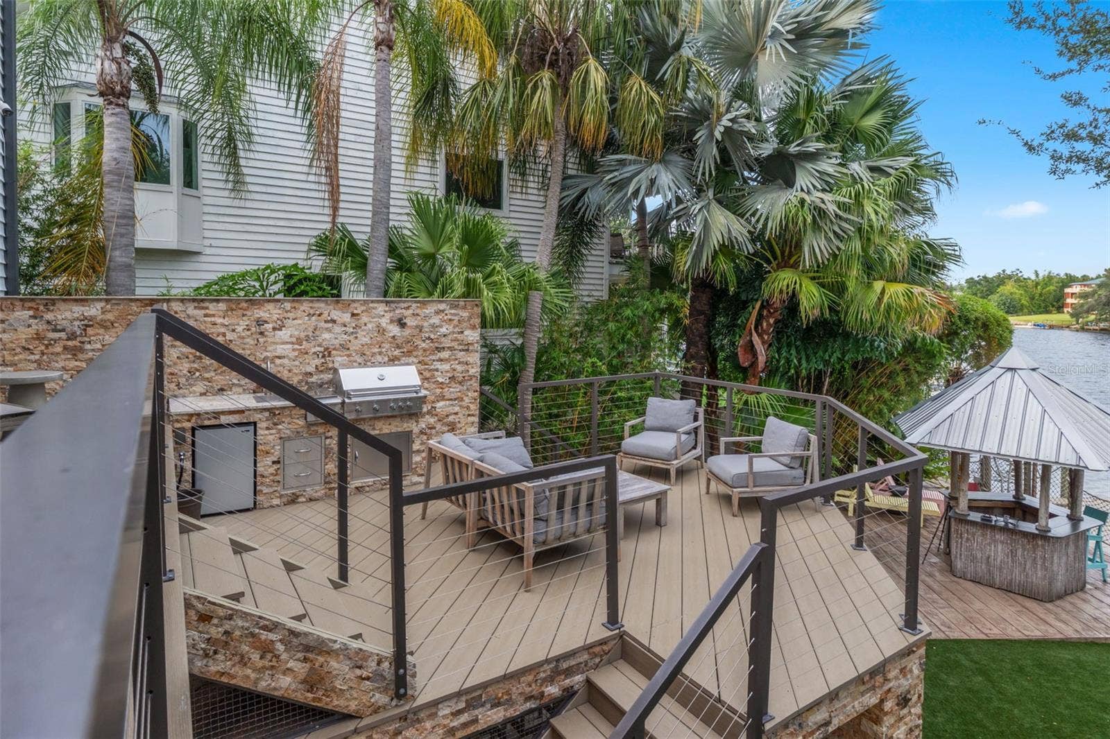 4035 N RIVER VIEW AVENUE, Tampa, FL 33607 4035 N RIVER VIEW AVENUE, Tampa, FL 33607