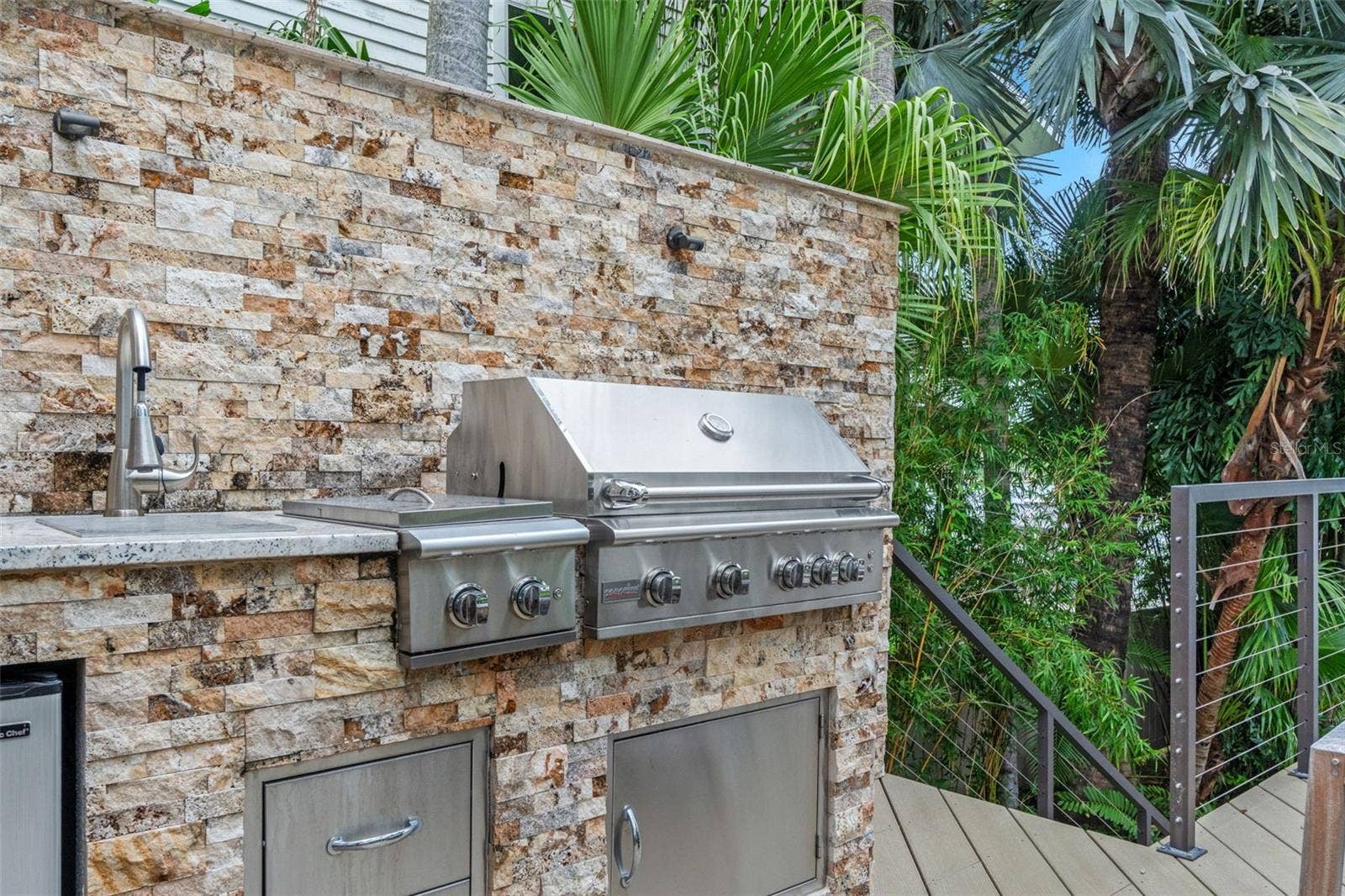 4035 N RIVER VIEW AVENUE, Tampa, FL 33607 4035 N RIVER VIEW AVENUE, Tampa, FL 33607