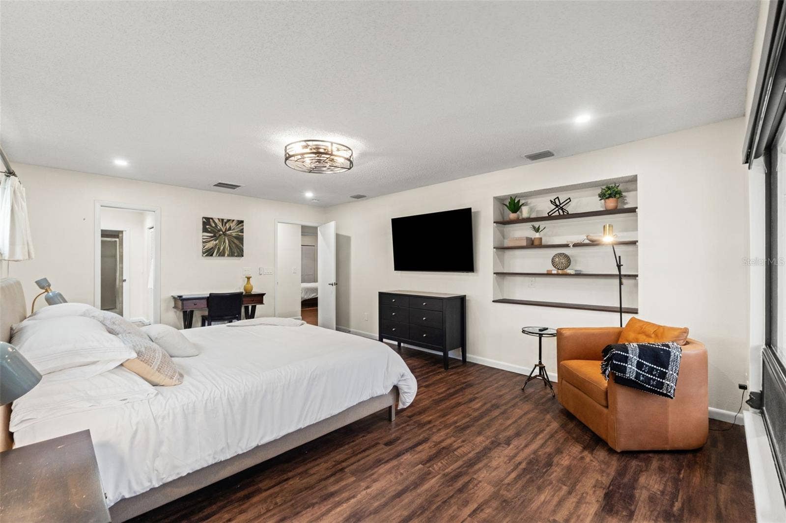 4035 N RIVER VIEW AVENUE, Tampa, FL 33607 4035 N RIVER VIEW AVENUE, Tampa, FL 33607