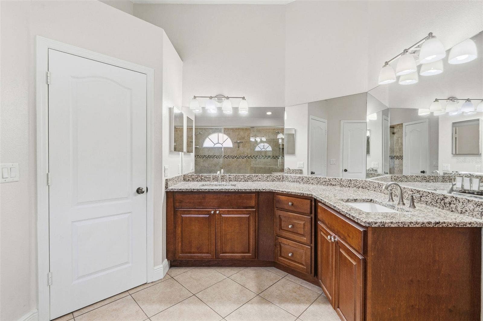 29002 OLD MARSH, Wesley Chapel, FL 33543 MASTER BATH