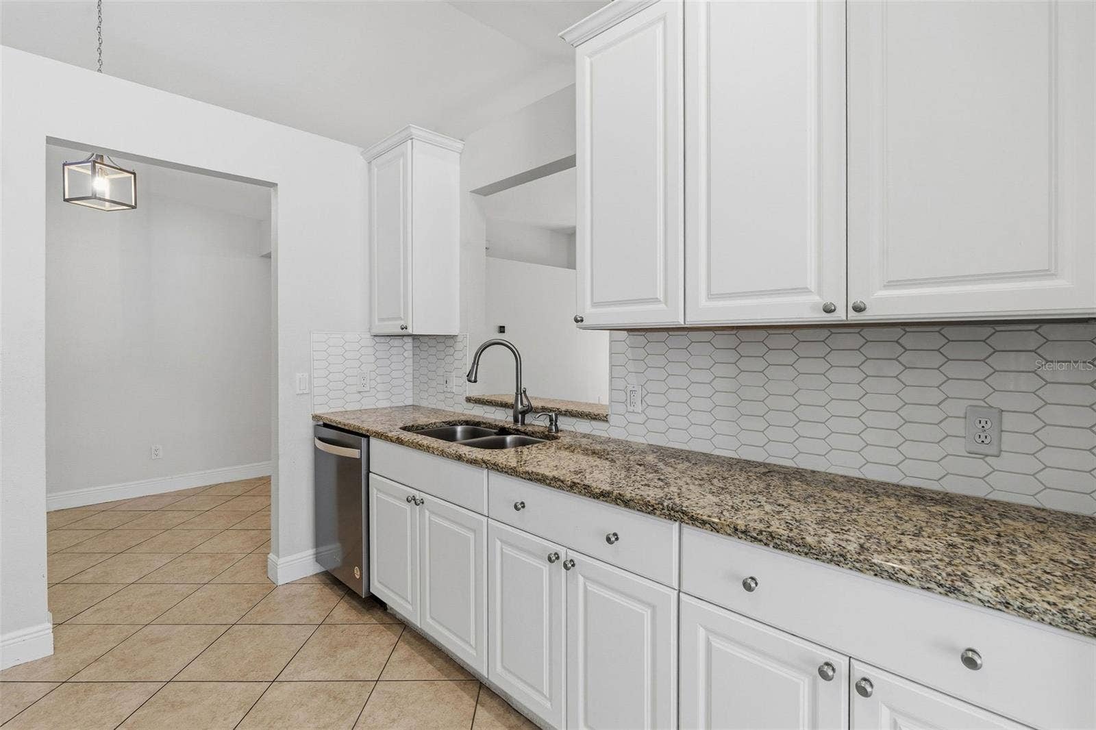 29002 OLD MARSH, Wesley Chapel, FL 33543 KITCHEN