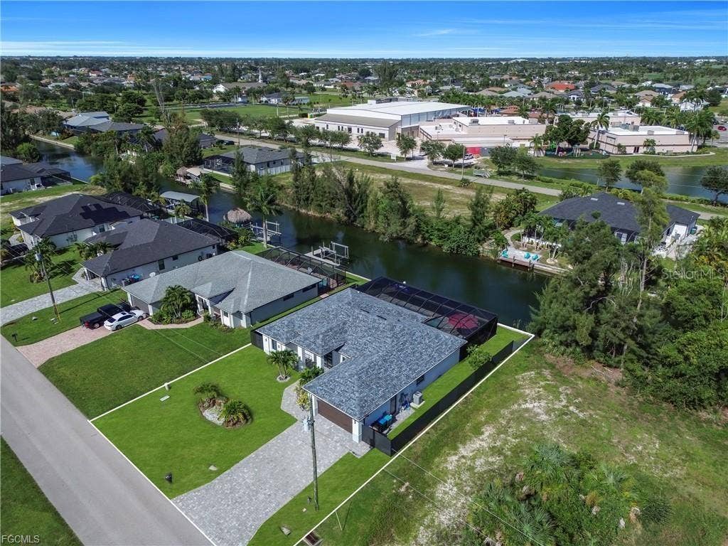 2127 SW 17TH PL, Cape Coral, FL 33991