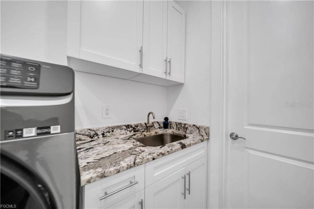 2127 SW 17TH PL, Cape Coral, FL 33991
