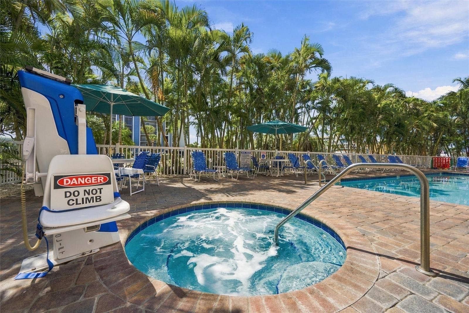 11605 GULF BOULEVARD, #408, Treasure Island, FL 33706