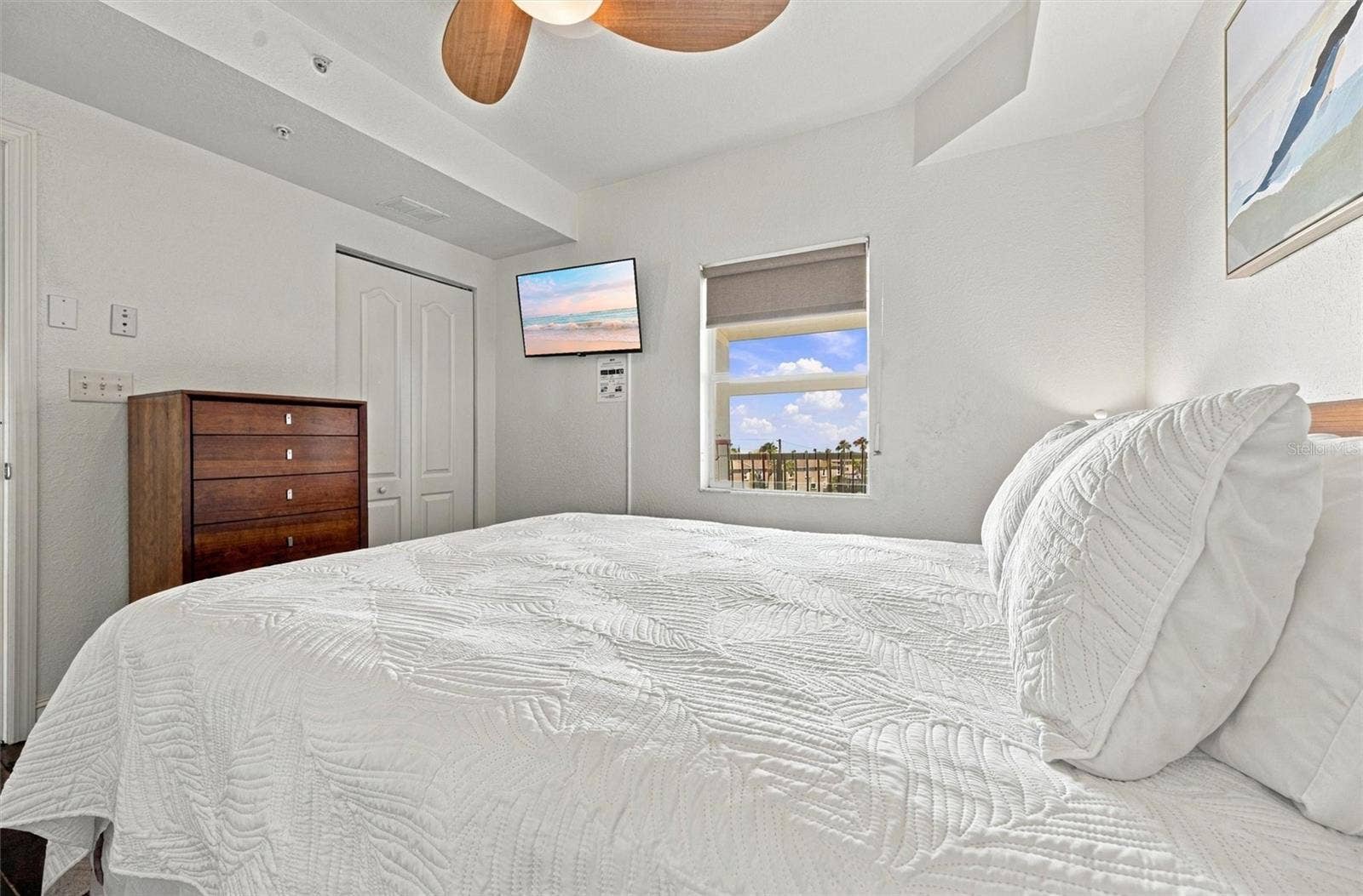 11605 GULF BOULEVARD, #408, Treasure Island, FL 33706