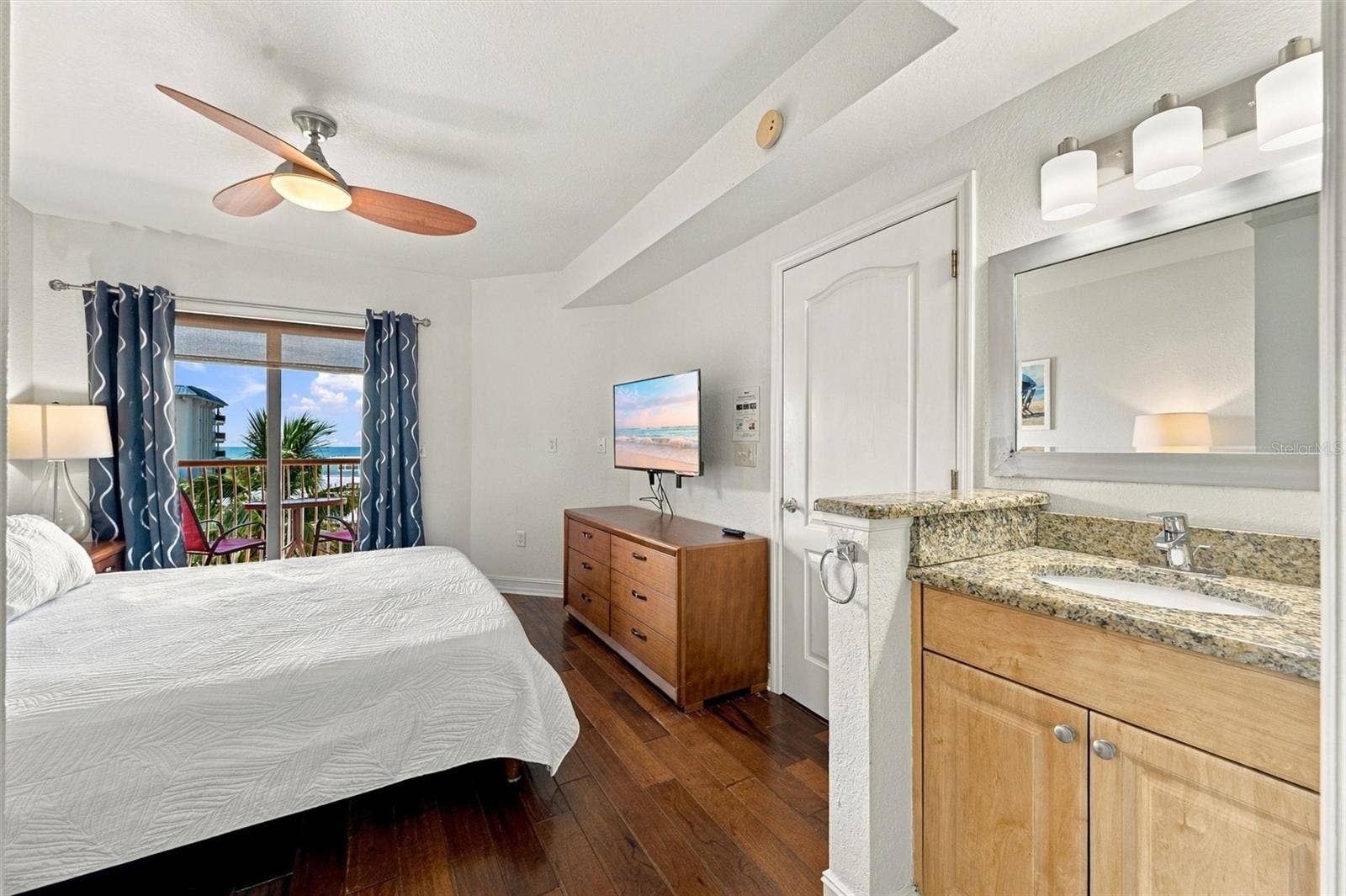 11605 GULF BOULEVARD, #408, Treasure Island, FL 33706