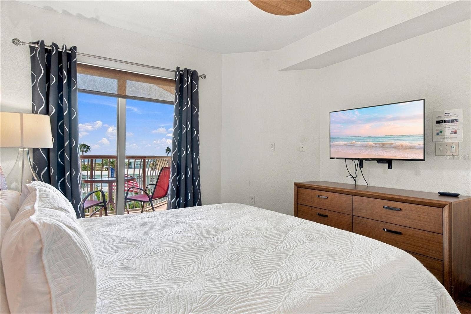 11605 GULF BOULEVARD, #408, Treasure Island, FL 33706