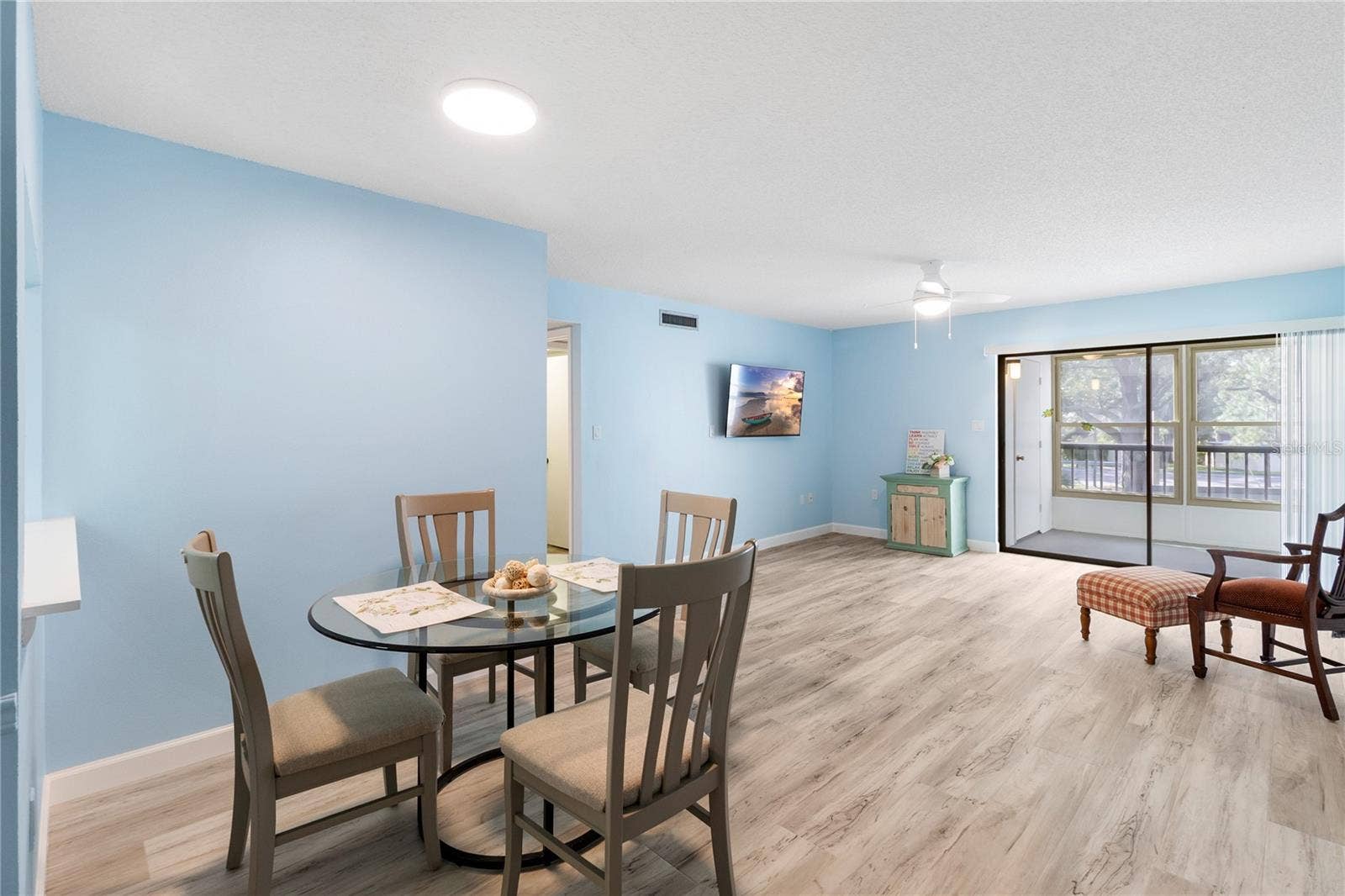 2650 COUNTRYSIDE BOULEVARD, #F202, Clearwater, FL 33761 2650 COUNTRYSIDE BOULEVARD, #F202, Clearwater, FL 33761