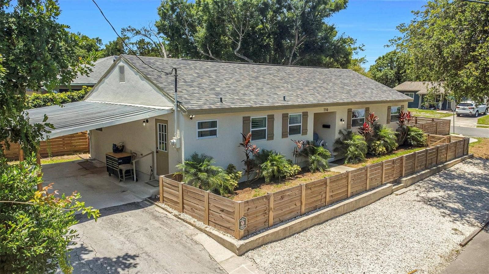 710 31ST AVENUE N, St Petersburg, FL 33704 710 31ST AVENUE N, St Petersburg, FL 33704