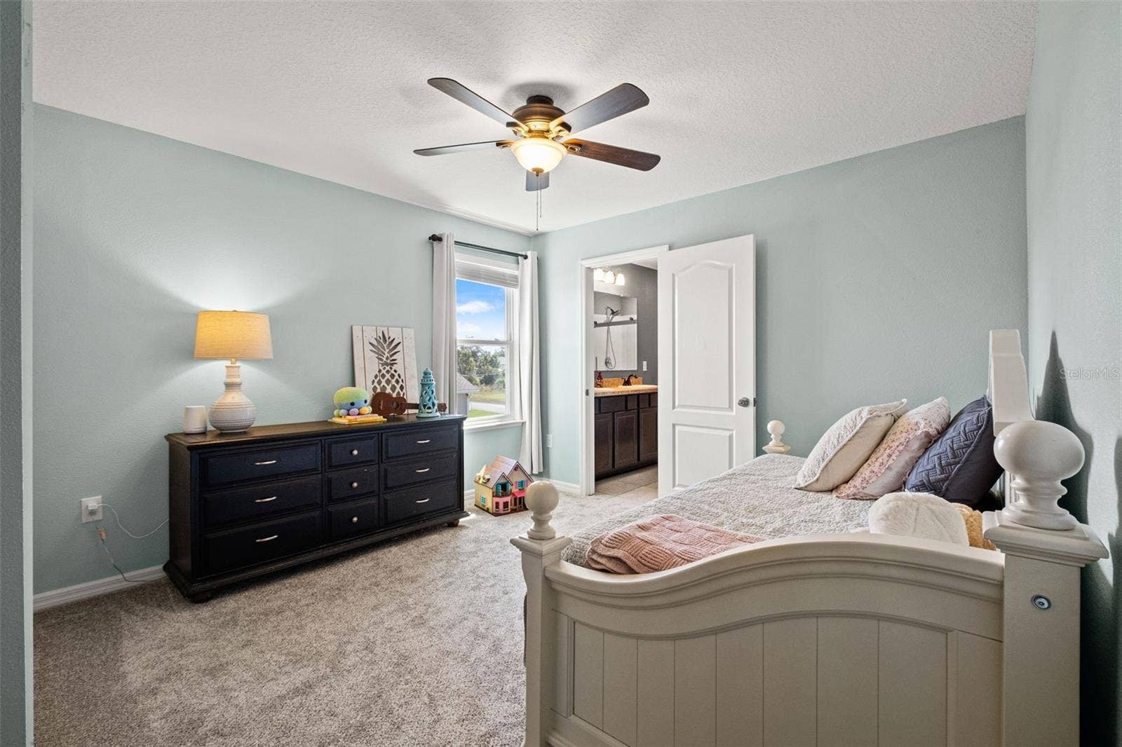 13049 MAYCREST AVENUE, Weeki Wachee, FL 34614