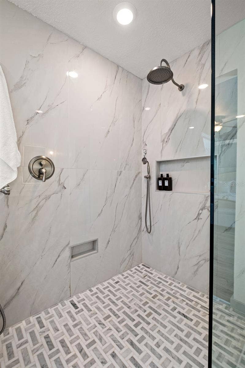 13049 MAYCREST AVENUE, Weeki Wachee, FL 34614
