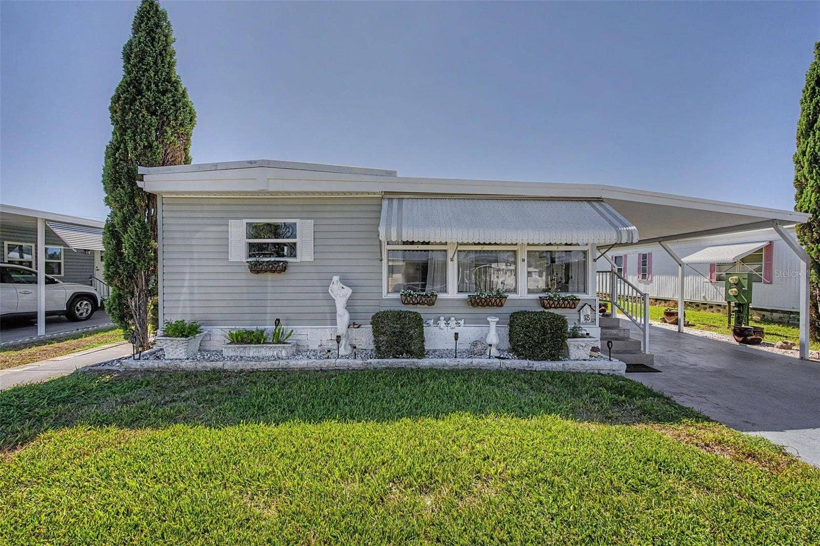 18 DRURY LANE, Tarpon Springs, FL 34689 18 DRURY LANE, Tarpon Springs, FL 34689