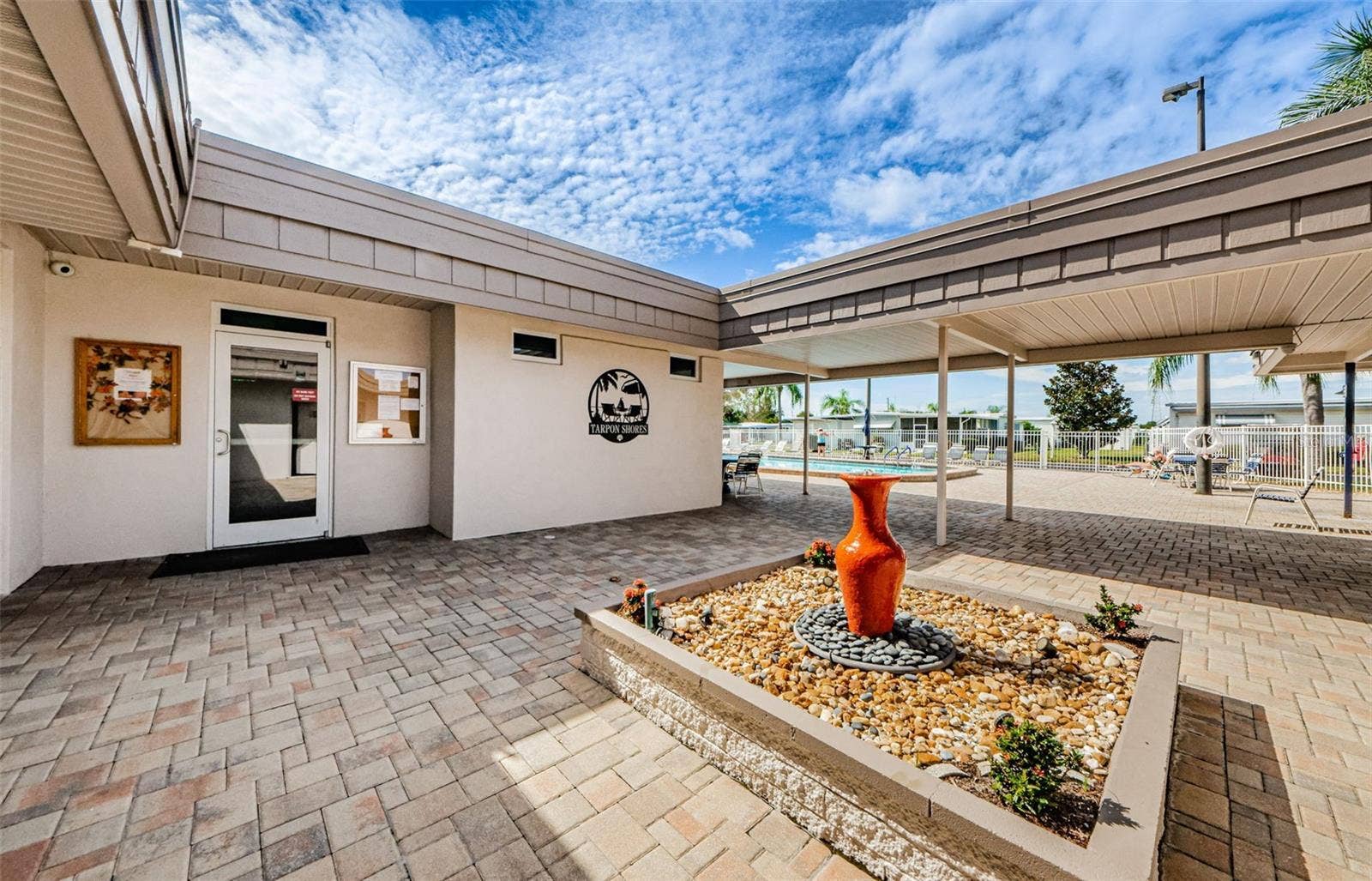 18 DRURY LANE, Tarpon Springs, FL 34689 18 DRURY LANE, Tarpon Springs, FL 34689