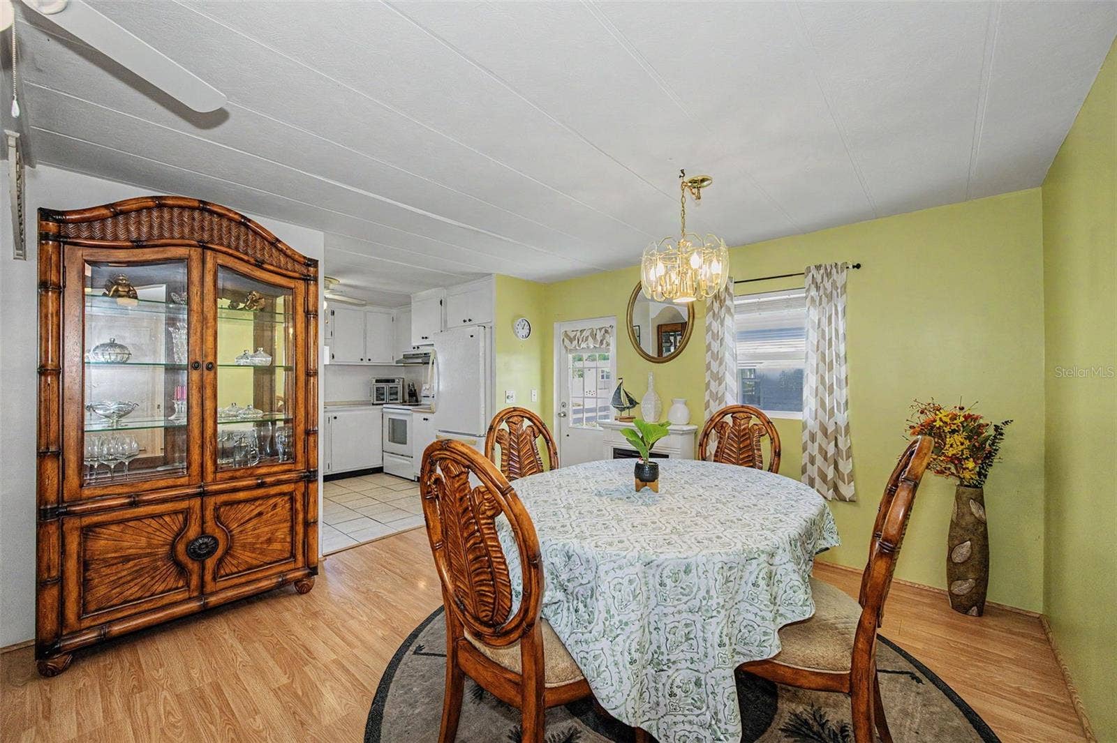 18 DRURY LANE, Tarpon Springs, FL 34689 18 DRURY LANE, Tarpon Springs, FL 34689
