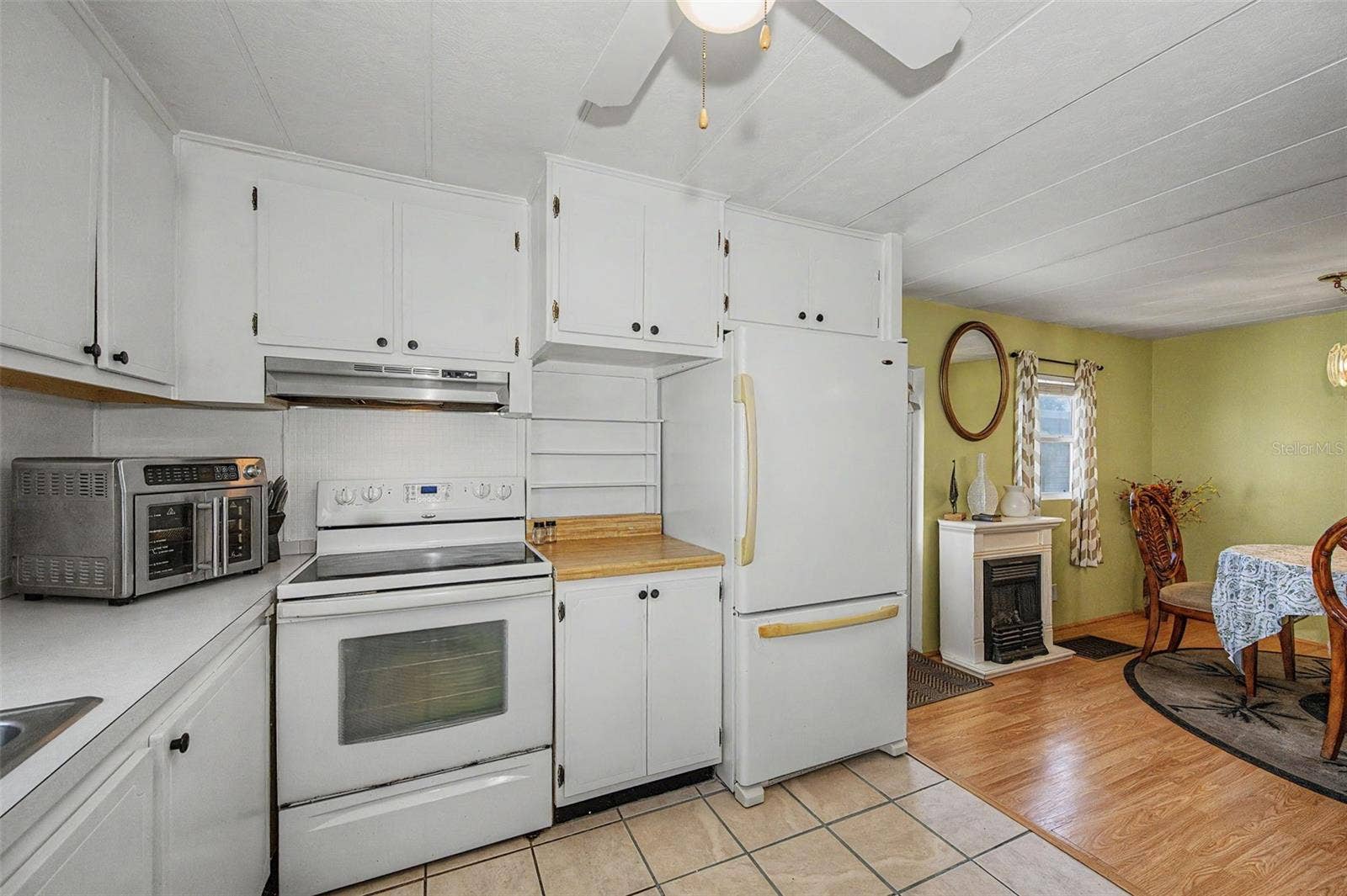 18 DRURY LANE, Tarpon Springs, FL 34689 18 DRURY LANE, Tarpon Springs, FL 34689