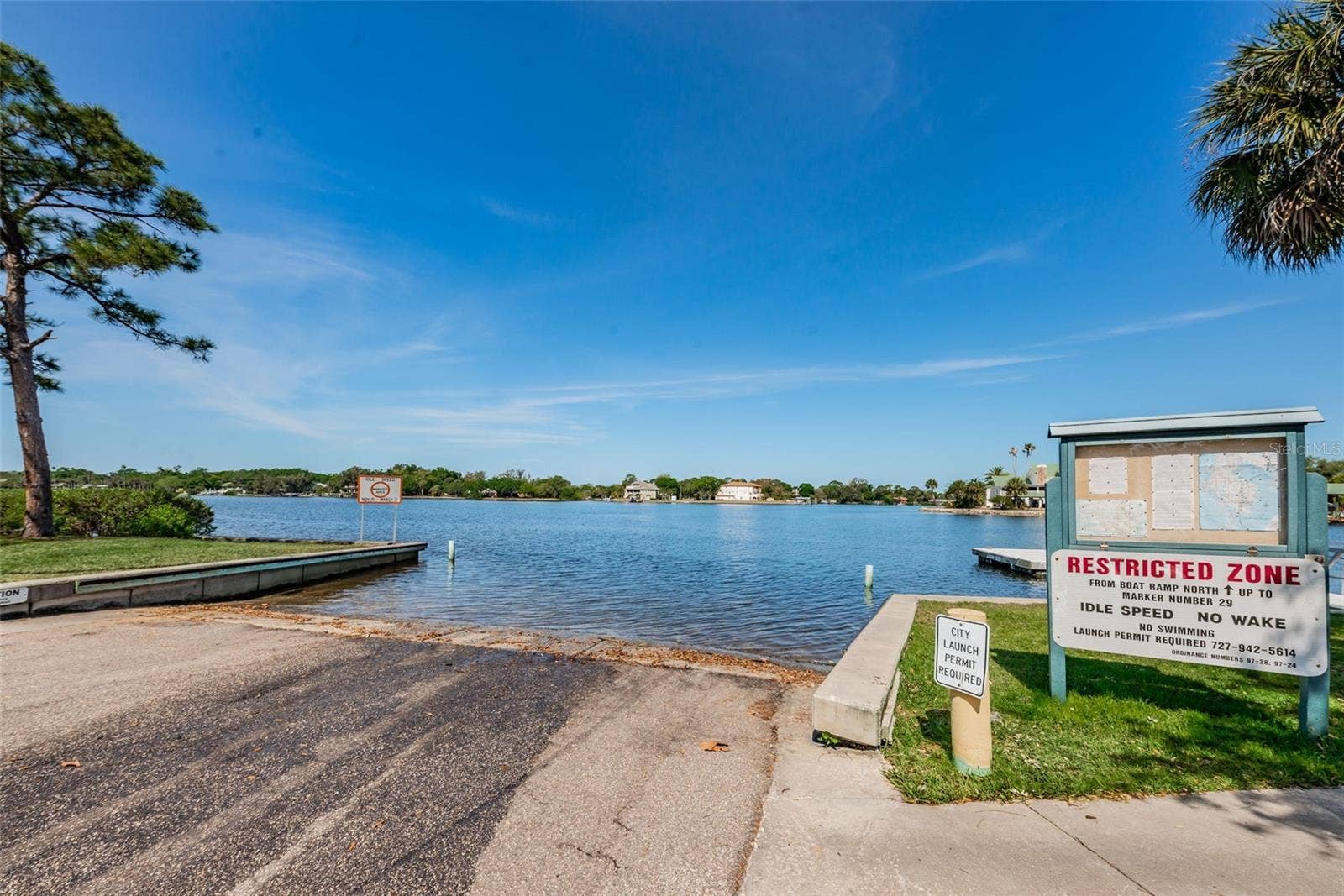 18 DRURY LANE, Tarpon Springs, FL 34689 18 DRURY LANE, Tarpon Springs, FL 34689