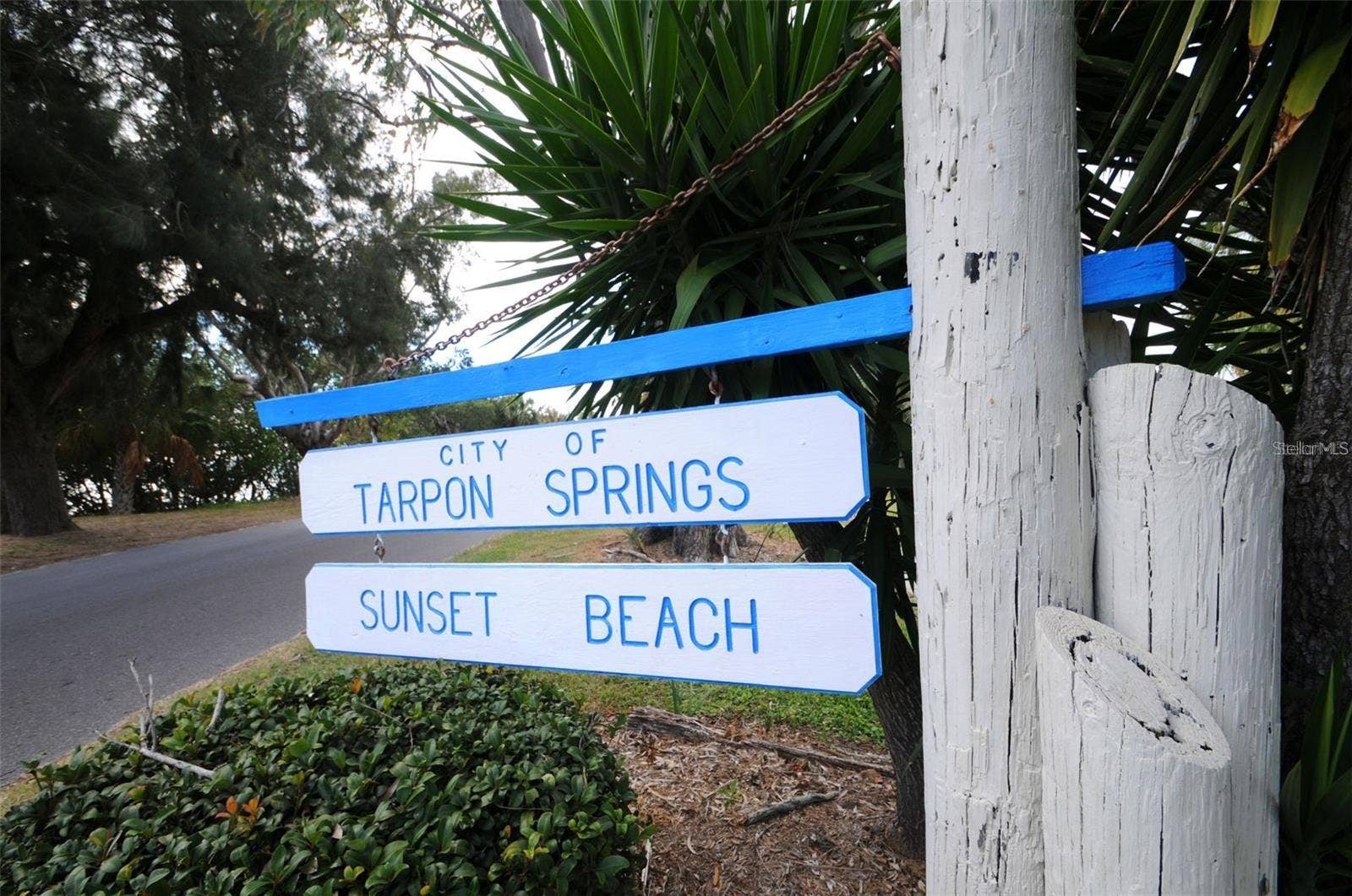 18 DRURY LANE, Tarpon Springs, FL 34689 Sunset Beach
