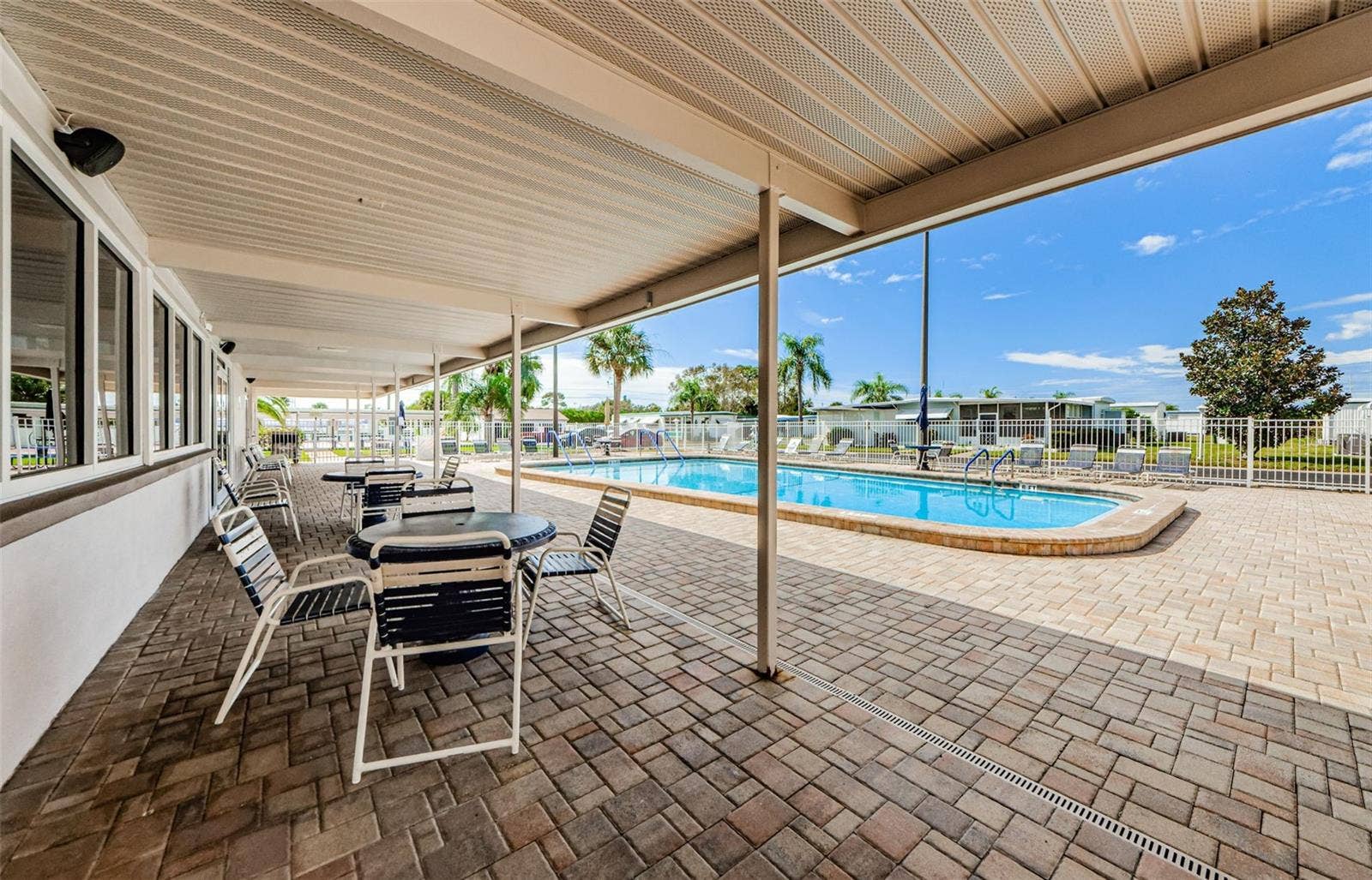 18 DRURY LANE, Tarpon Springs, FL 34689 18 DRURY LANE, Tarpon Springs, FL 34689