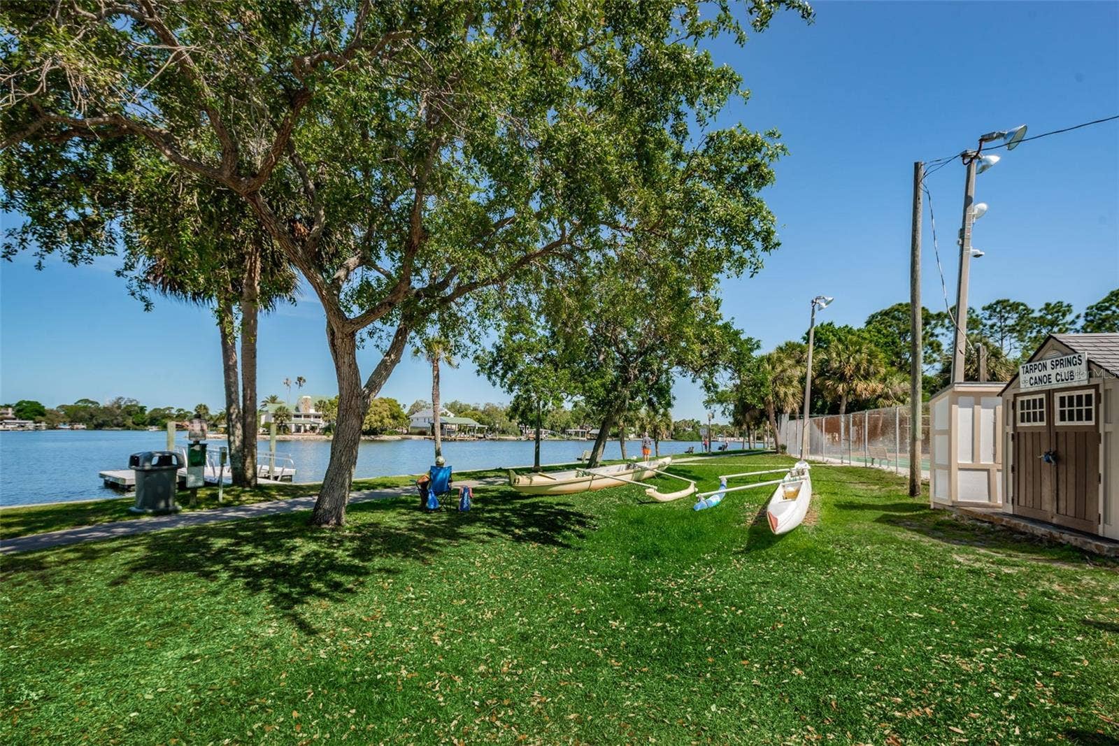 18 DRURY LANE, Tarpon Springs, FL 34689 18 DRURY LANE, Tarpon Springs, FL 34689