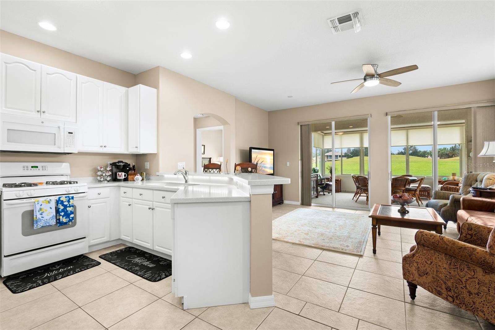2057 INVERNESS GREENS DRIVE, Sun City Center, FL 33573 Kitchen