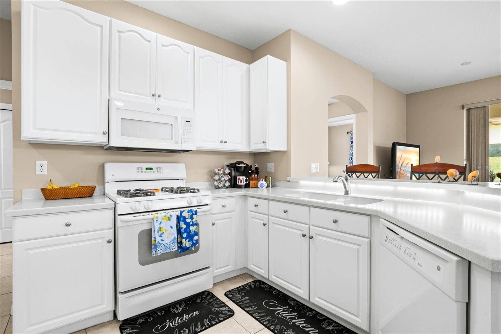2057 INVERNESS GREENS DRIVE, Sun City Center, FL 33573 Kitchen