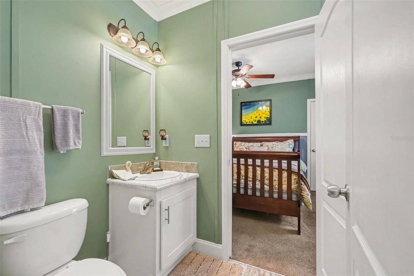 Jack & Jill 2nd bathroom