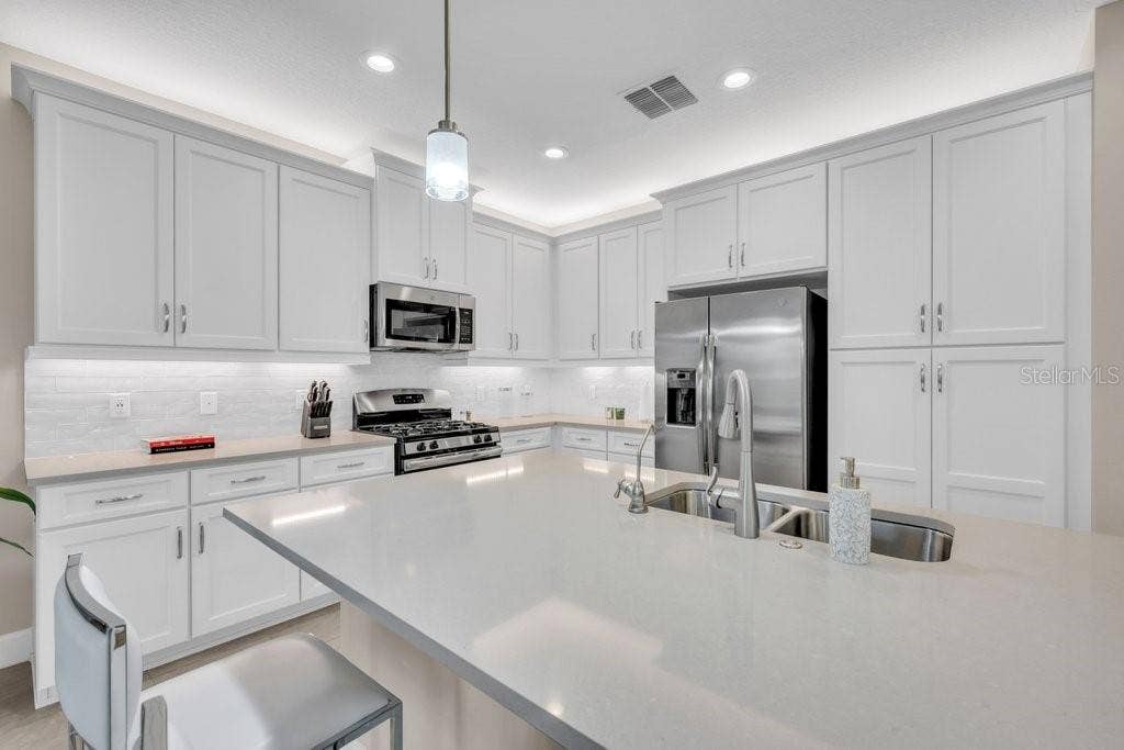 15479 SANTA POLA DRIVE, Wimauma, FL 33598 15479 SANTA POLA DRIVE, Wimauma, FL 33598
