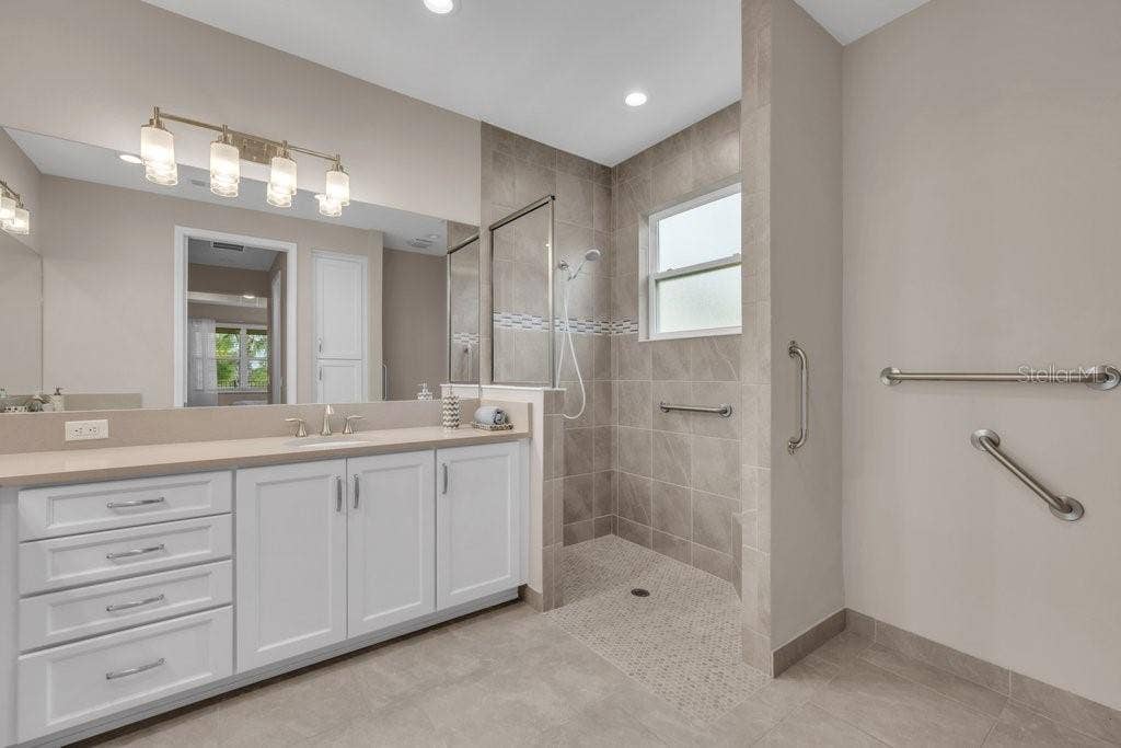 15479 SANTA POLA DRIVE, Wimauma, FL 33598 15479 SANTA POLA DRIVE, Wimauma, FL 33598