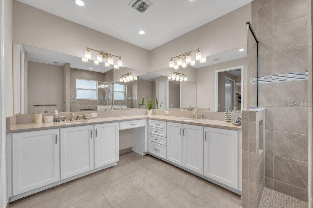 15479 SANTA POLA DRIVE, Wimauma, FL 33598 15479 SANTA POLA DRIVE, Wimauma, FL 33598