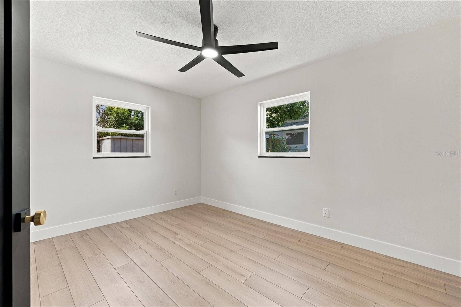 5550 21ST AVE N, St Petersburg, FL 33710 5550 21ST AVE N, St Petersburg, FL 33710