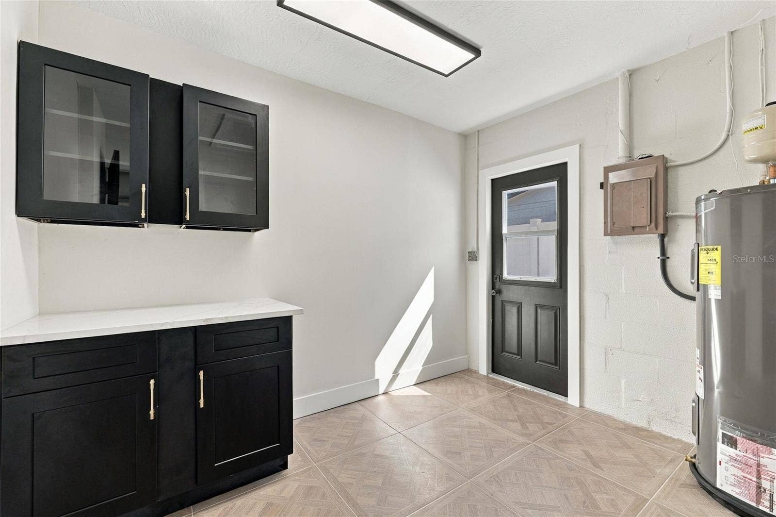 5550 21ST AVE N, St Petersburg, FL 33710 5550 21ST AVE N, St Petersburg, FL 33710