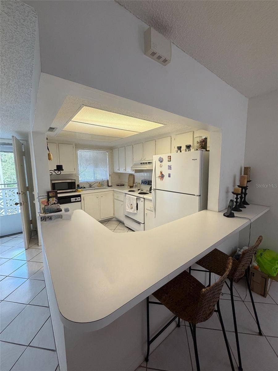 1524 LAKEVIEW ROAD, #304, Clearwater, FL 33756 1524 LAKEVIEW ROAD, #304, Clearwater, FL 33756