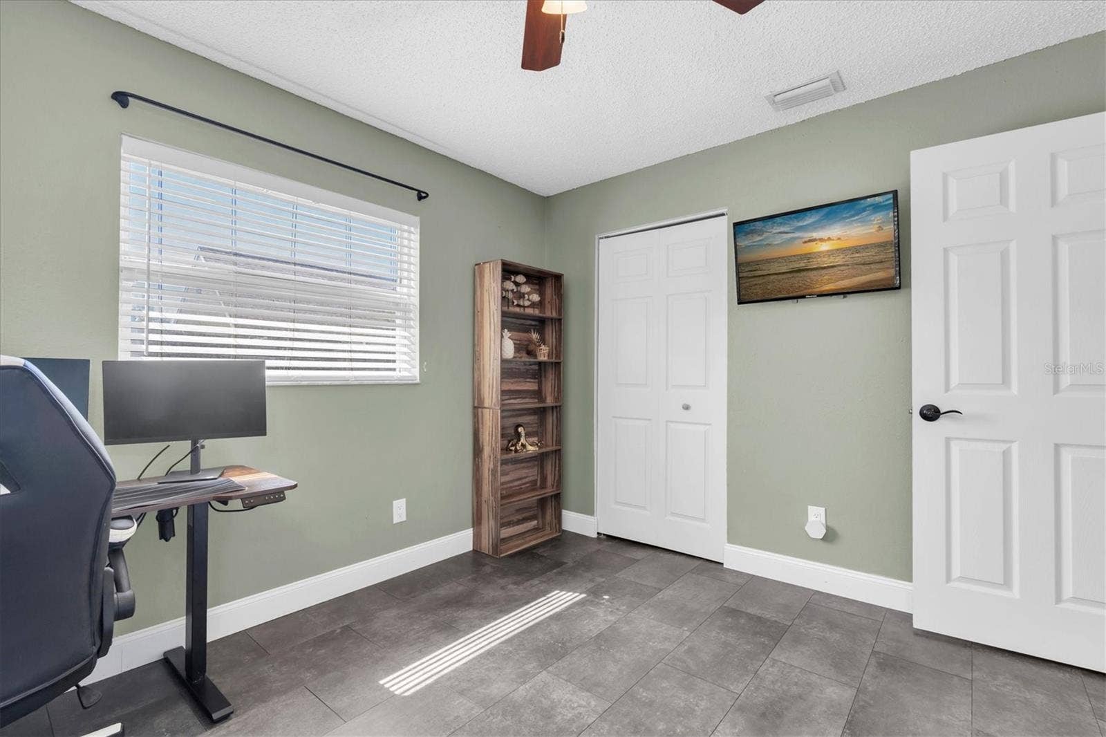 1951 TAYLOR LAKE CIRCLE, Seminole, FL 33778 1951 TAYLOR LAKE CIRCLE, Seminole, FL 33778