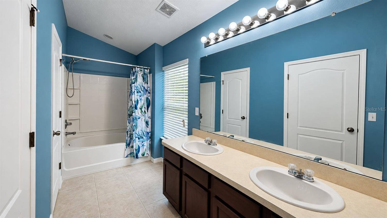 7703 RED MILL CIRCLE, New Port Richey, FL 34653 7703 RED MILL CIRCLE, New Port Richey, FL 34653
