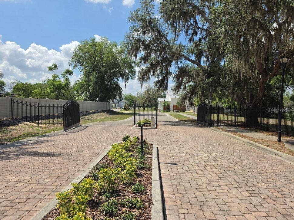8339 ALAFIA POINTE DRIVE, Riverview, FL 33578 8339 ALAFIA POINTE DRIVE, Riverview, FL 33578