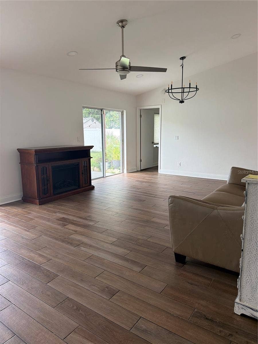 11012 ASHBOURNE CIRCLE, Tampa, FL 33624 11012 ASHBOURNE CIRCLE, Tampa, FL 33624