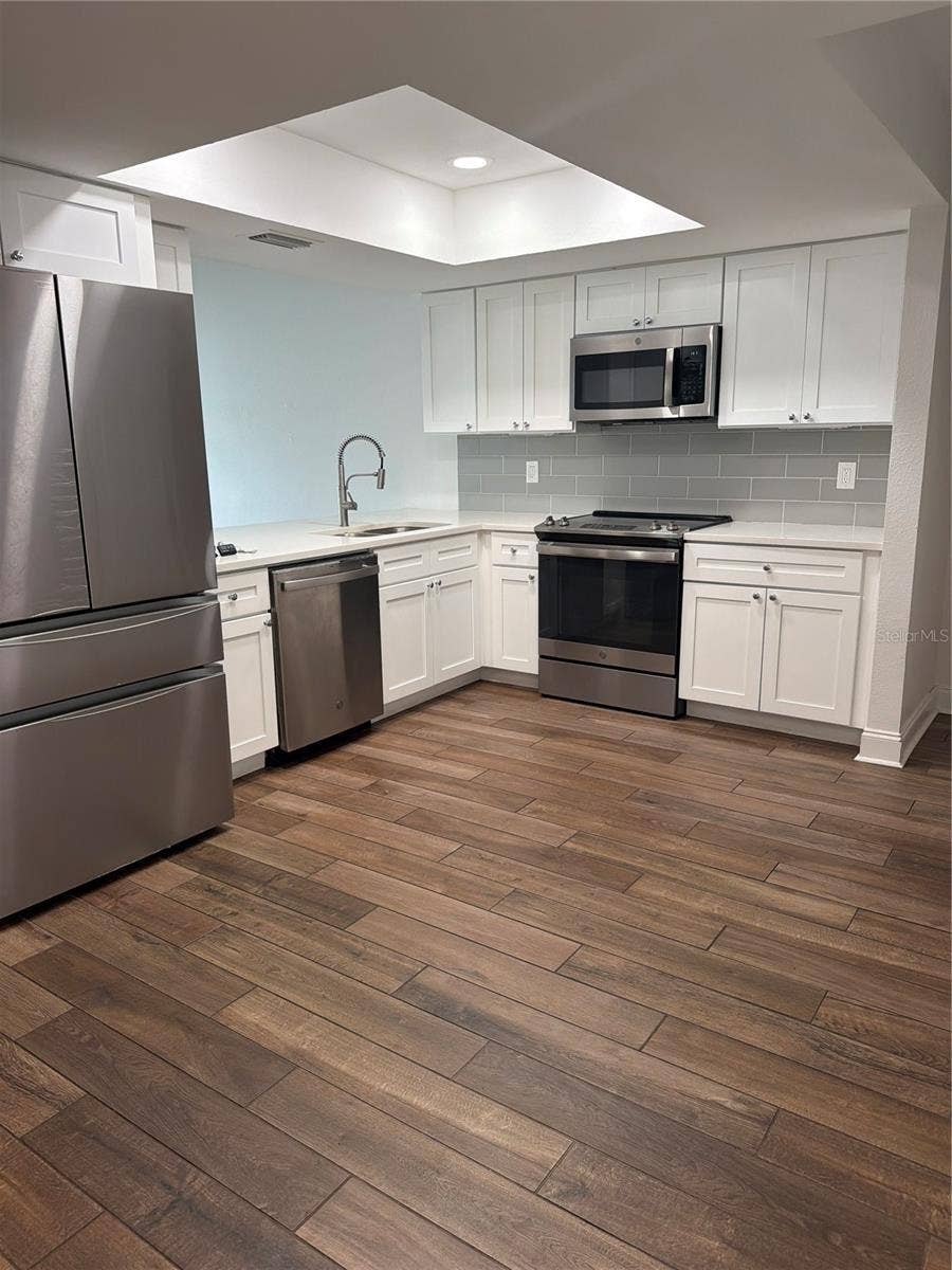 11012 ASHBOURNE CIRCLE, Tampa, FL 33624 11012 ASHBOURNE CIRCLE, Tampa, FL 33624