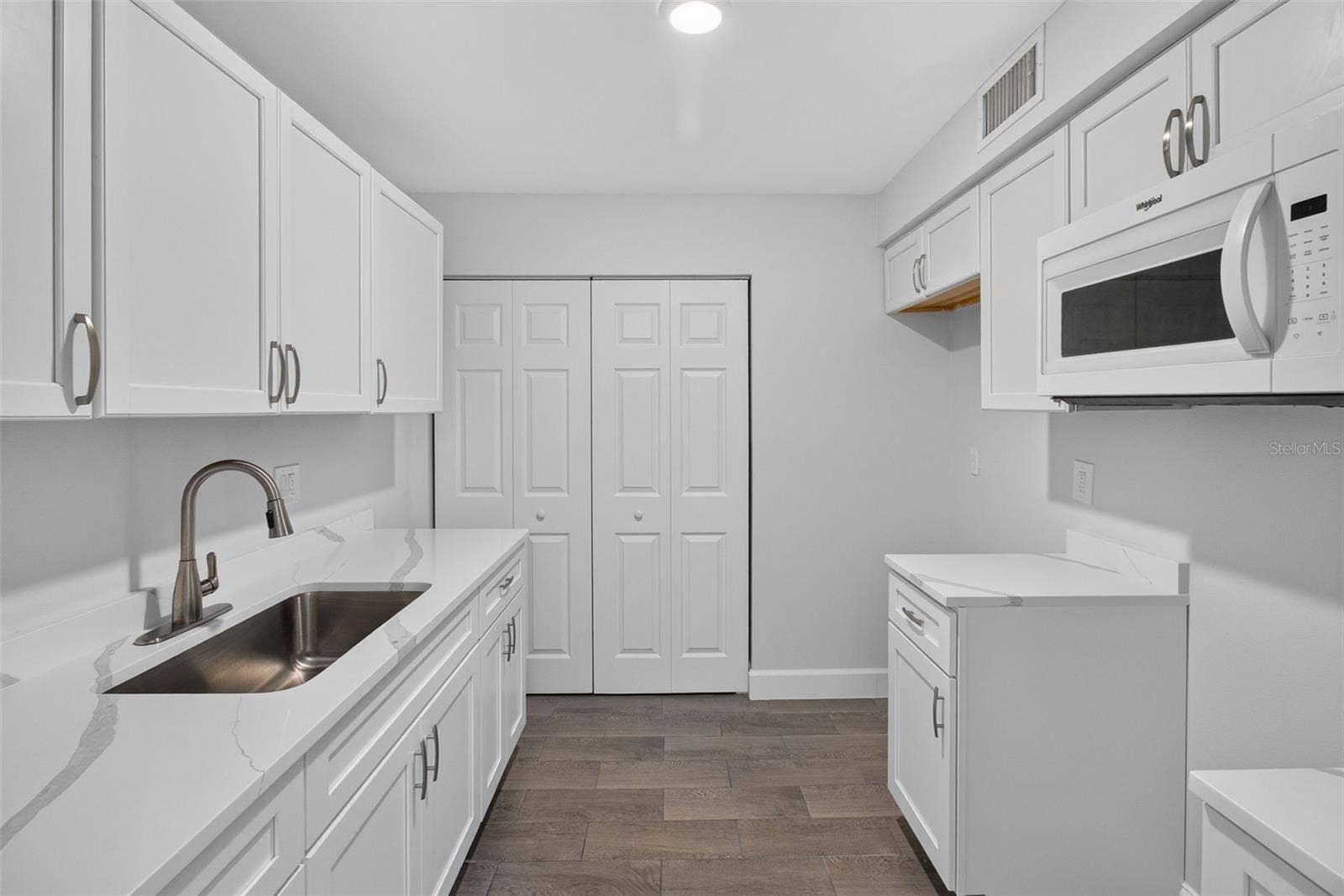 876 116TH AVENUE N, #103, St Petersburg, FL 33716 Remodeled kitchen