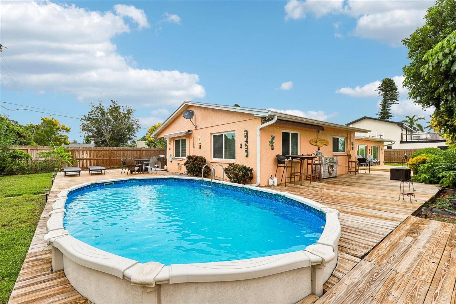 398 COLONY POINT ROAD S, St Petersburg, FL 33705 398 COLONY POINT ROAD S, St Petersburg, FL 33705