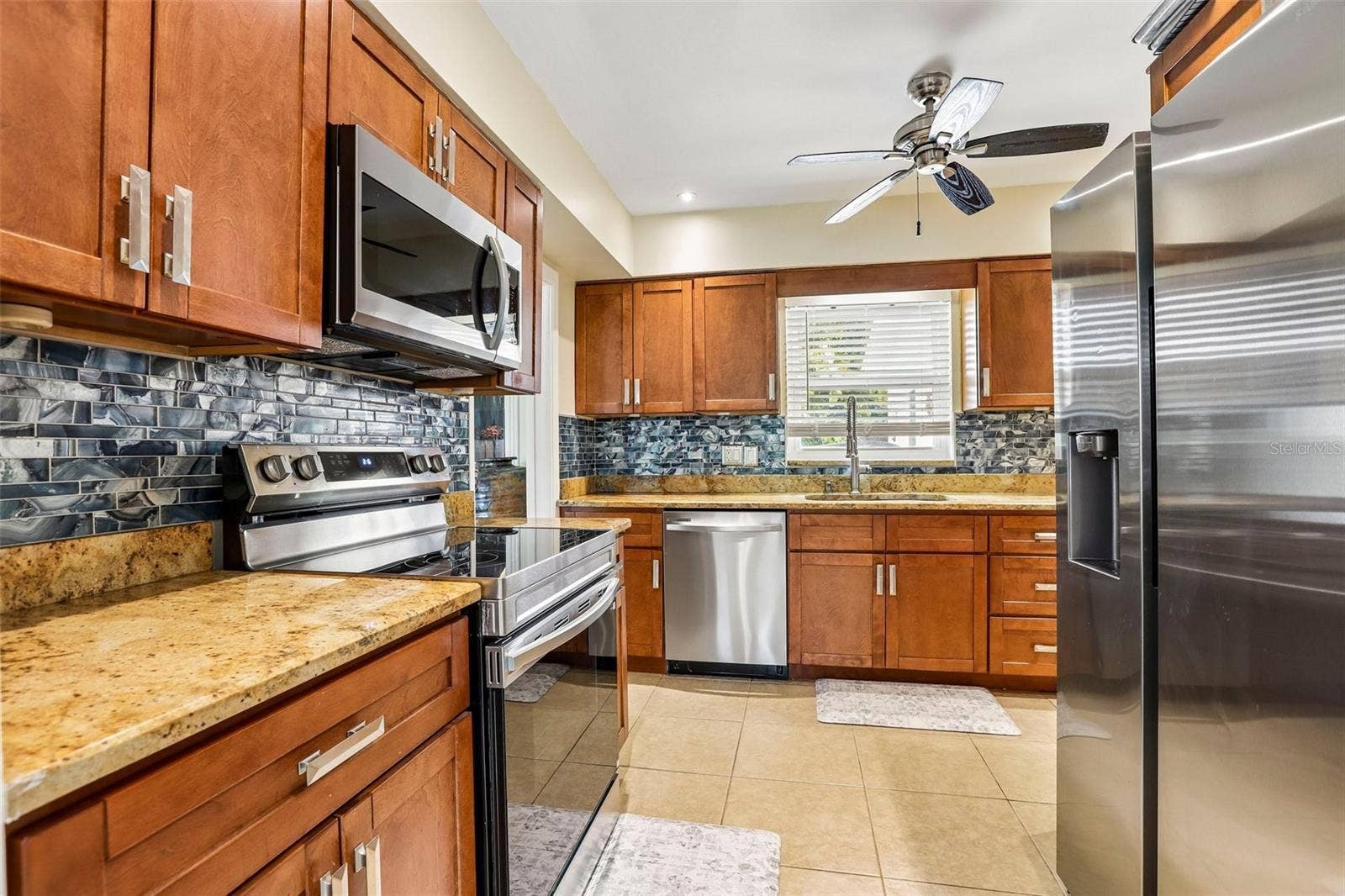 398 COLONY POINT ROAD S, St Petersburg, FL 33705 398 COLONY POINT ROAD S, St Petersburg, FL 33705