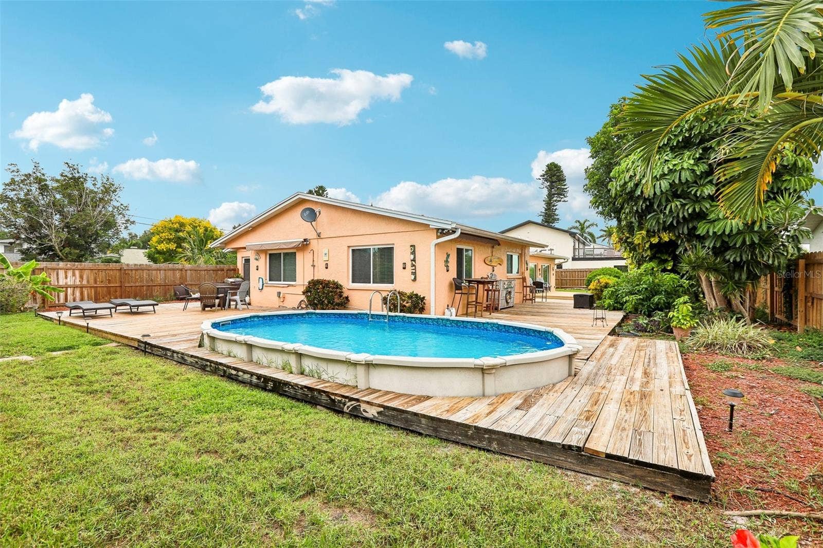 398 COLONY POINT ROAD S, St Petersburg, FL 33705 398 COLONY POINT ROAD S, St Petersburg, FL 33705