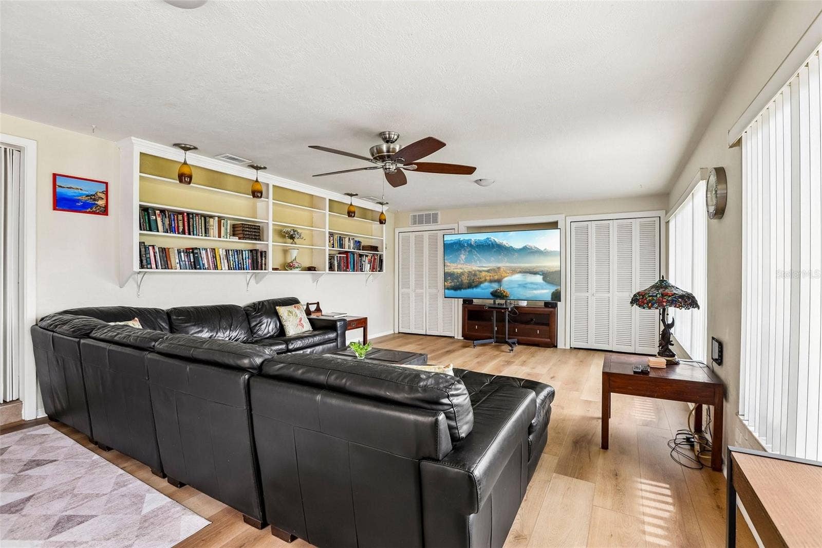 398 COLONY POINT ROAD S, St Petersburg, FL 33705 398 COLONY POINT ROAD S, St Petersburg, FL 33705